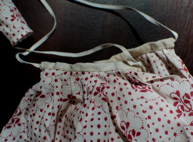 And here's the petticoat, the only really easy part to sew.